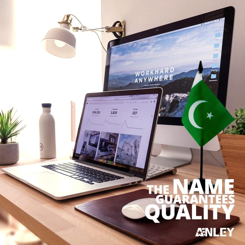 Anley مجموعة علم المكتب الفاخر من باكستان - 6 × 4 بوصة علم باكستاني مصغر مع عمود صلب بطول 12 بوصة - ألوان زاهية ومقاومة للتلاشي - قاعدة سوداء وقمة رمح - Image 1